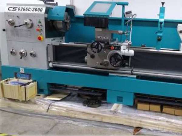 Torno Paralelo EMW CS6266C / 2000 mm