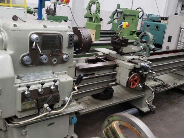 4066-E TORNO PARALELO <br>MARCA ZTM MODELO TUG48
