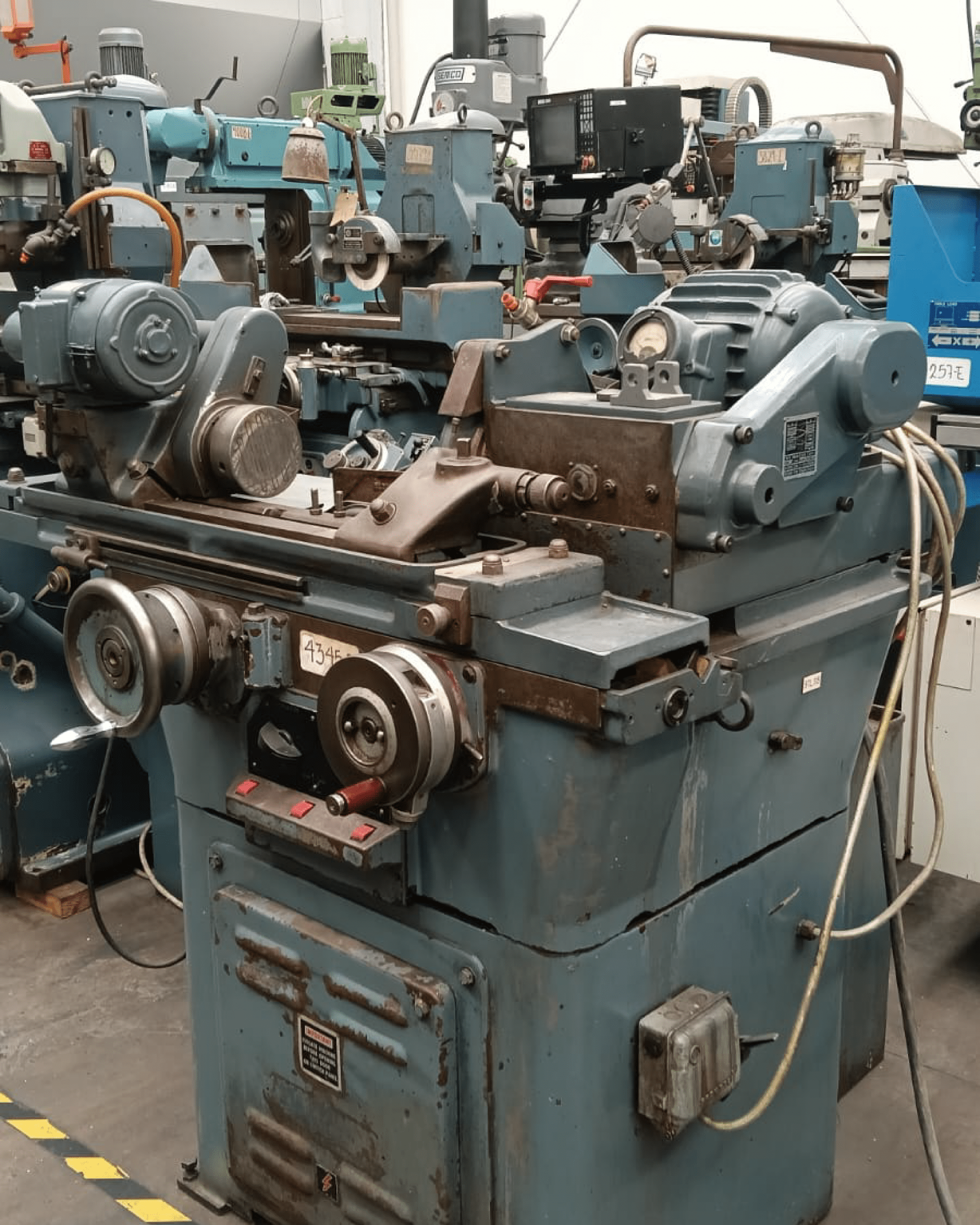 4345-E RECT. CIL. UNIV. INT. EXT. MCA. JONES AND SHIPMAN