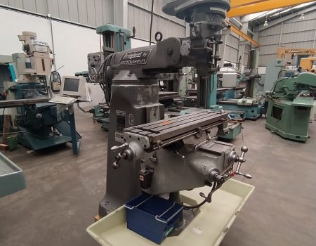 3585-E FRESADORA DE TORRETA VERTICAL MCA. BRIDGEPORT. 2