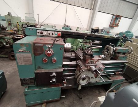 3653-E TORNO PARALELO MARCA TOS MODELO SUI40. 1