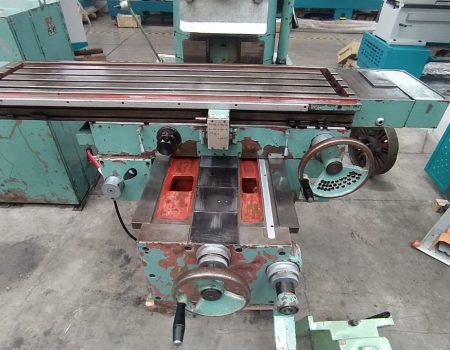 3712-E FRESADORA UNIV. MCA. TOS MOD. FGH32. 3