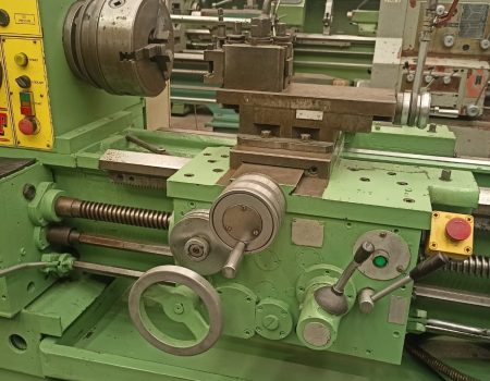 3768-E TORNO PARALELO MCA. BULGARO C11MT.5