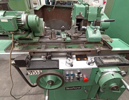 3933-E RECT. CIL. UNIV. INT. EXT. MCA. MYFORD MOD. MG12.4