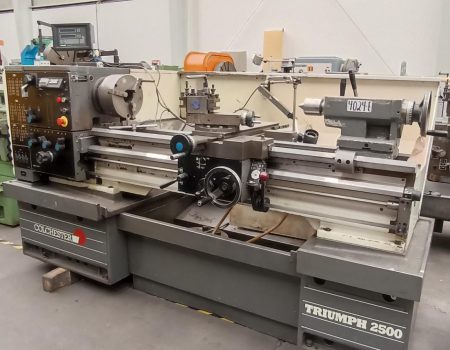 4024-E TORNO PARALELO MCA. COLCHESTER MOD. T2500.2