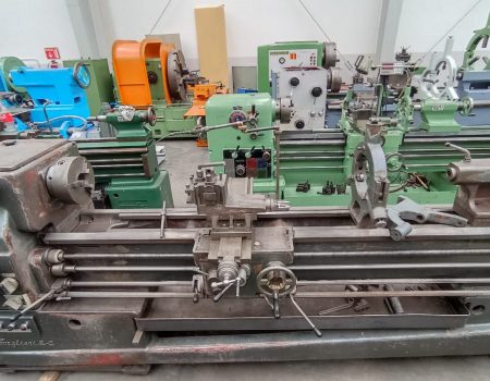 4055-E TORNO PARALELO MCA. TOVAGLIERI 500X2000MM.