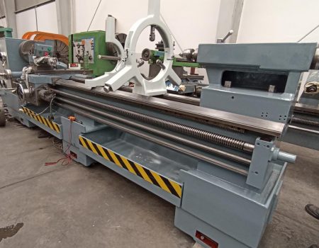 4070-E TORNO PARALELO MCA. GORNATTI MOD. 350 X 3000 MM.5