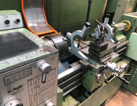 4089-E TORNO PARALELO MCA. COMM MOD. M5.