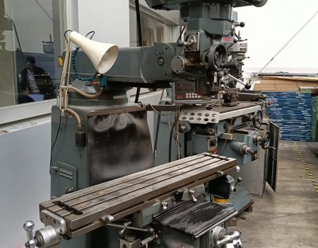 4332-E FRESADORA DE TORR. VERT. MCA. PINNACLE.4