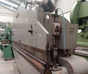 3667-E DOBLADORA DE LAMINA MECÁNICA <br>MARCA MARIANI MODELO 147 PUA