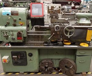 3871-E TORNO PARALELO <br>MARCA COLCHESTER MODELO LION