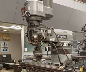 3927-E FRESADORA DE TORRETA VERTICAL <br>MARCA BRIDGEPORT