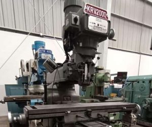 3929-E FRESADORA DE TORRETA VERTICAL <br>MARCA XYZ MODELO KRV2000