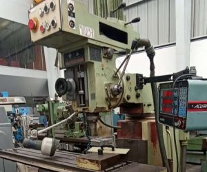 4023-E FRESADORA DE TORRETA VERTICAL <br>MARCA TOS MODELO FNK25A