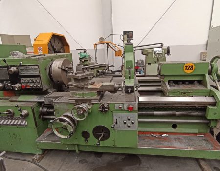 TORNO PARALELO MCA. TOS MOD. SUS63-1250 MM.1
