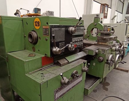 TORNO PARALELO MCA. TOS MOD. SUS63-1250 MM.4
